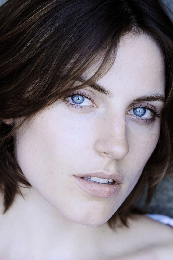 Antje Traue Wallpapers