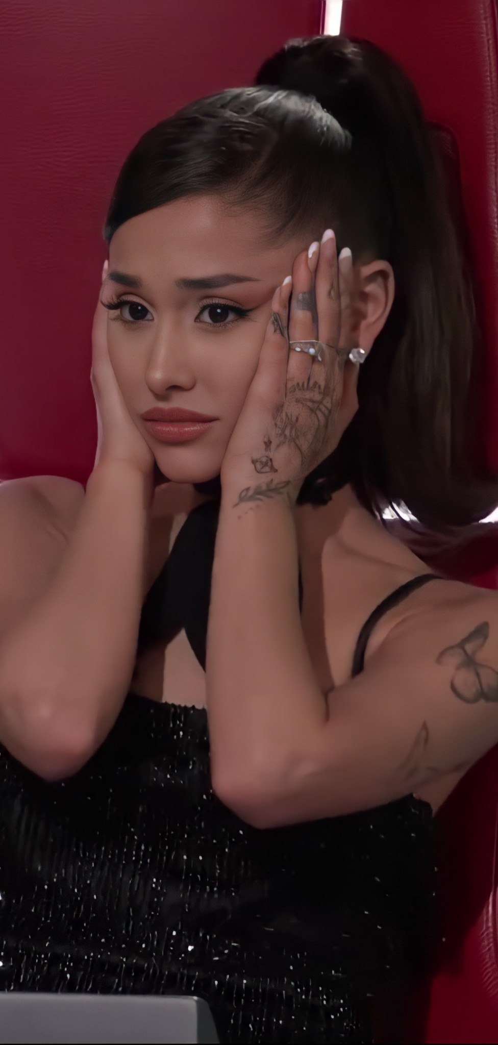 ariana grande 2021 Wallpapers