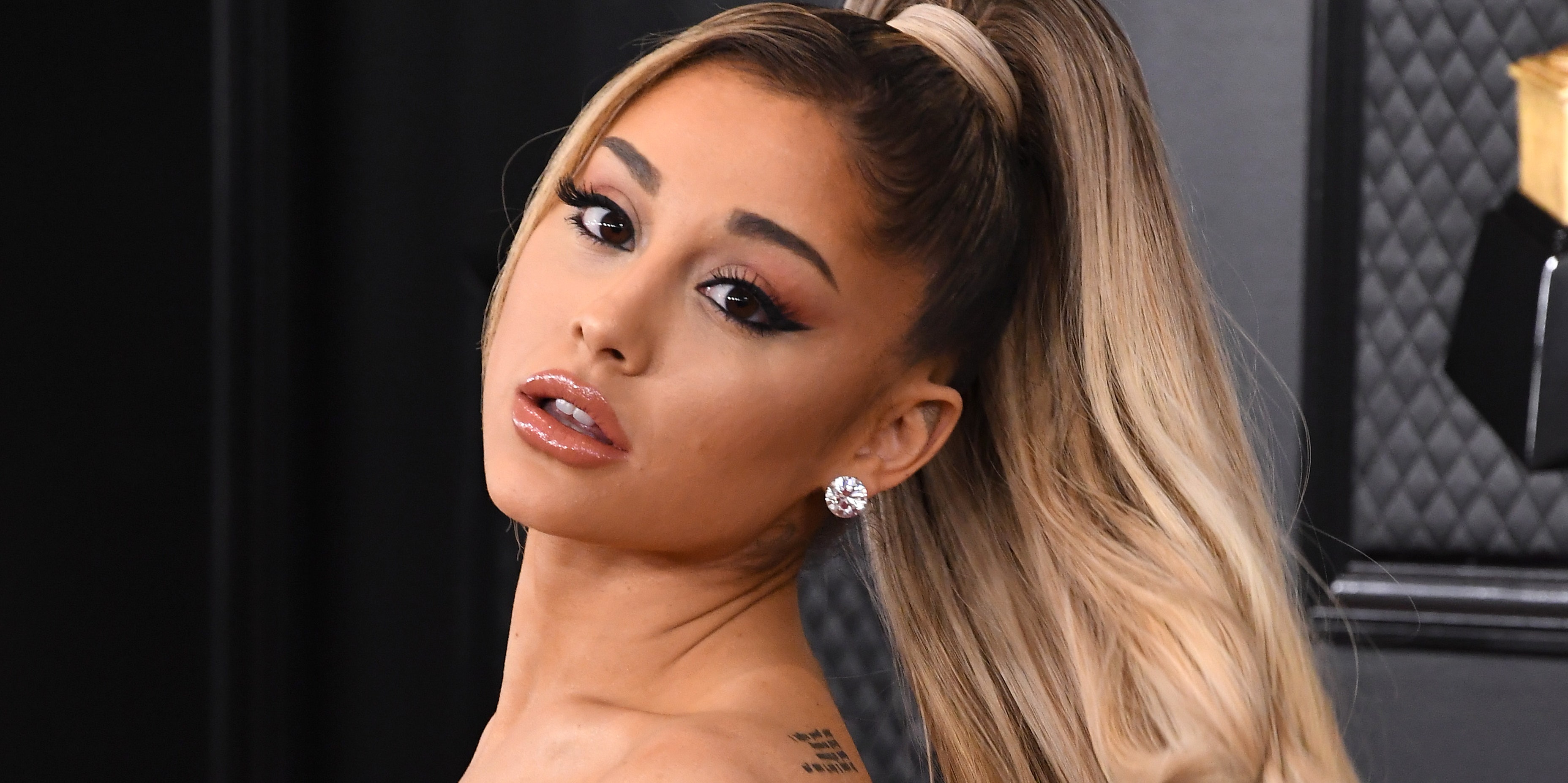 Ariana Grande 2021 Singer Wallpapers