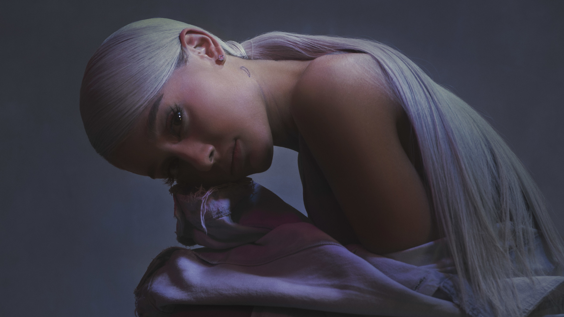 ariana grande computer Wallpapers