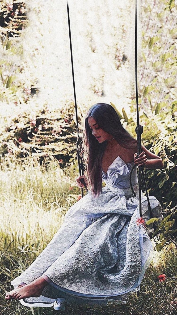 Ariana Grande Rebook Spring/Summer Wallpapers