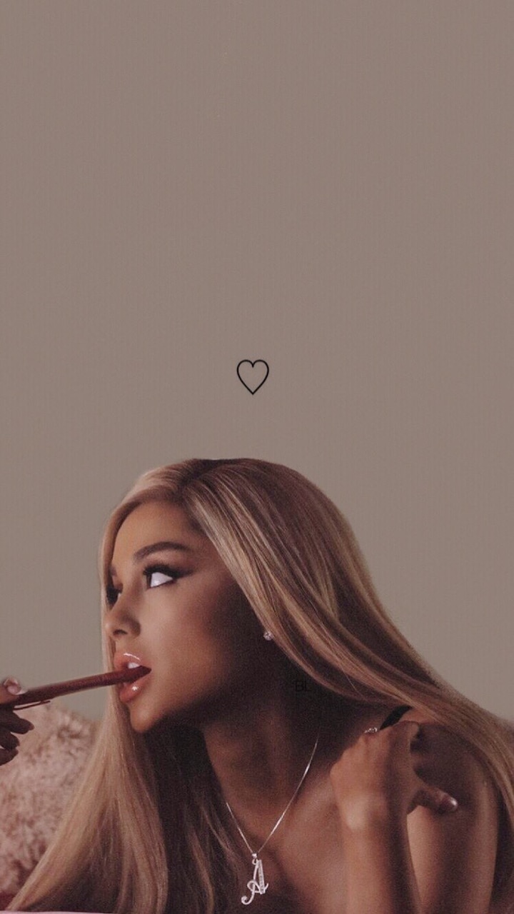 ariana grande thank u next Wallpapers