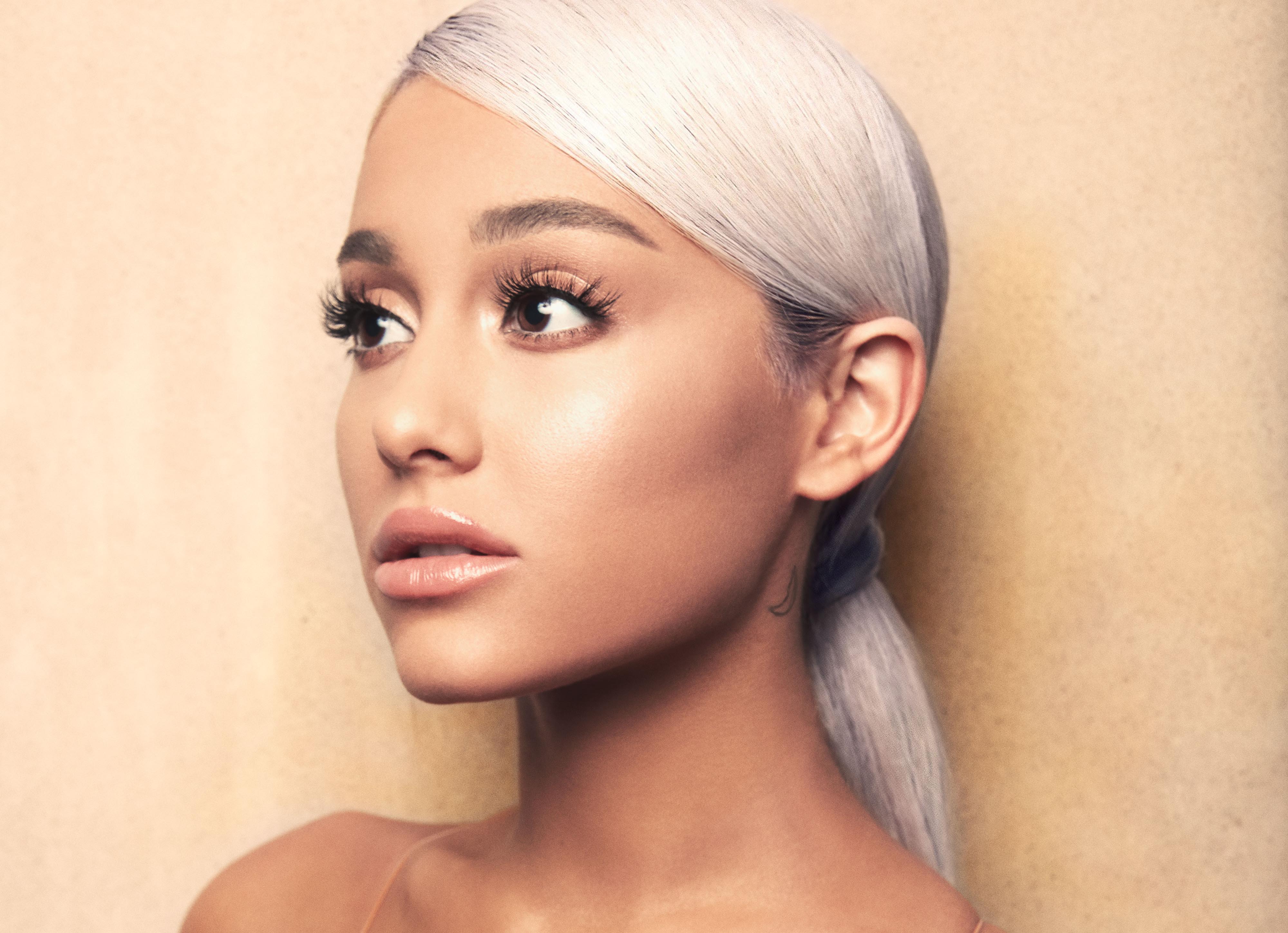 ariana grande, singer, make up Wallpapers