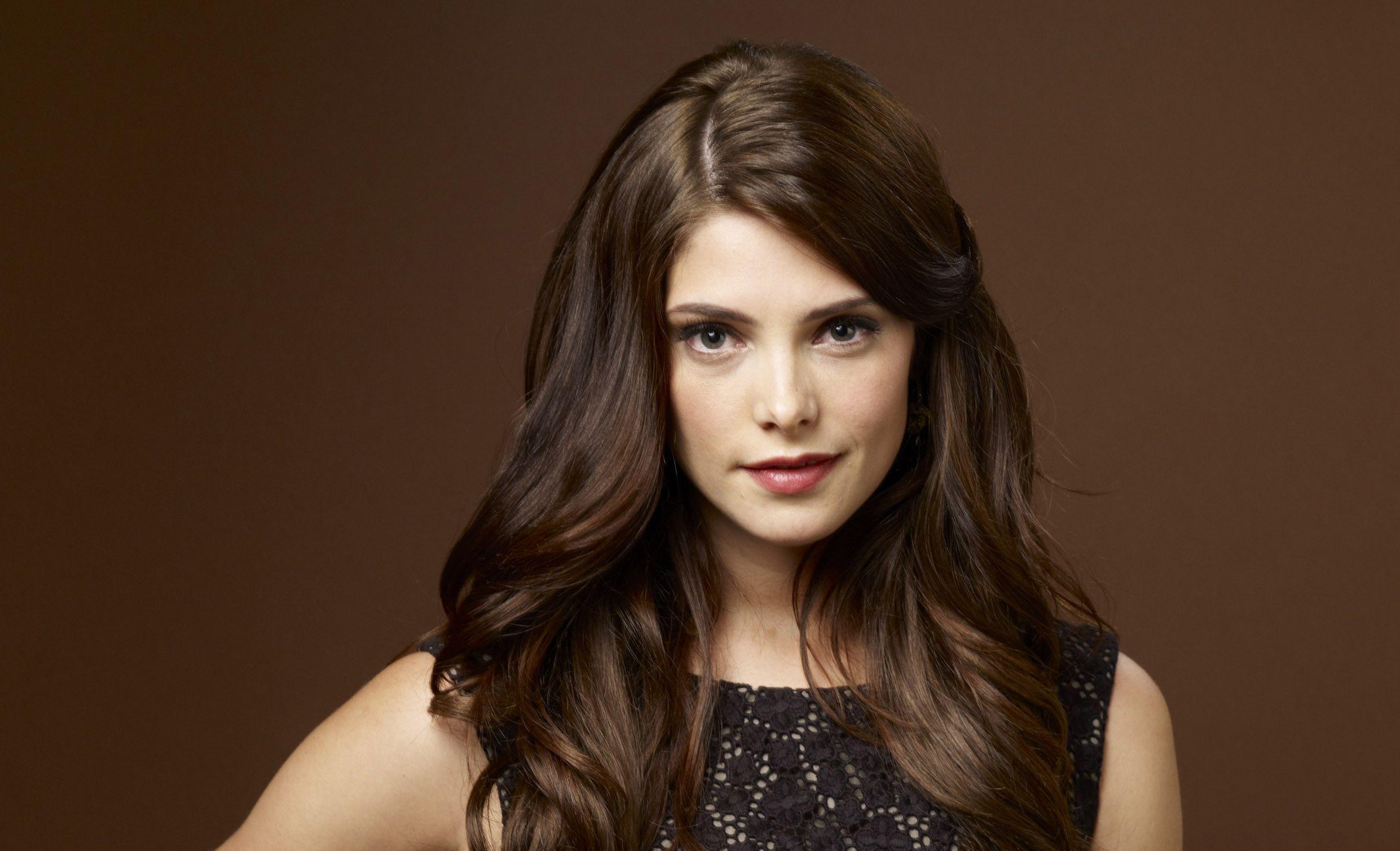 Ashley Greene Wallpapers