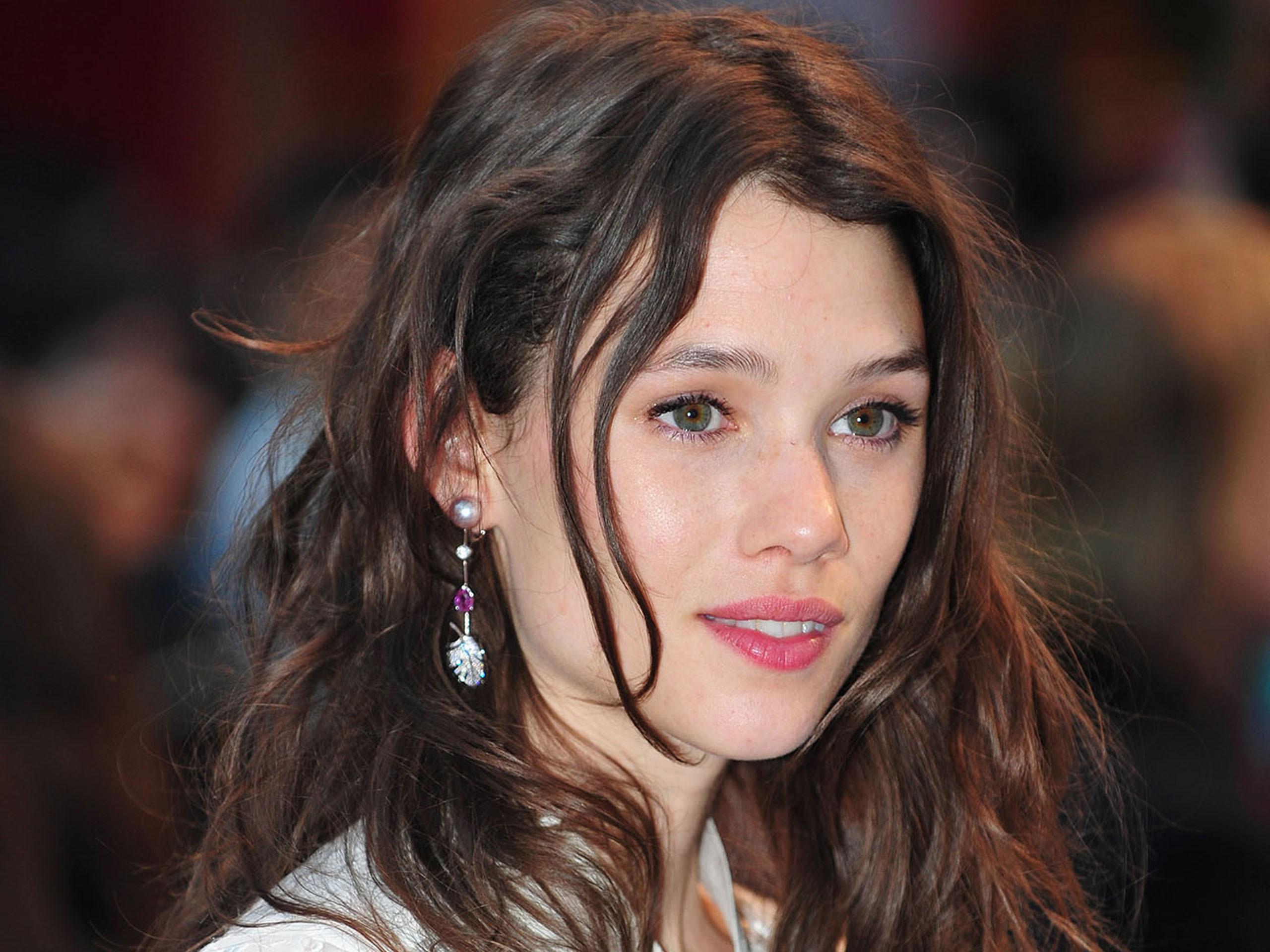 Astrid BergГЁs-Frisbey Wallpapers