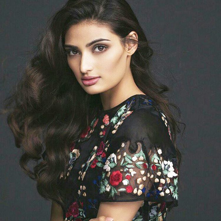 Athiya Shetty Wallpapers