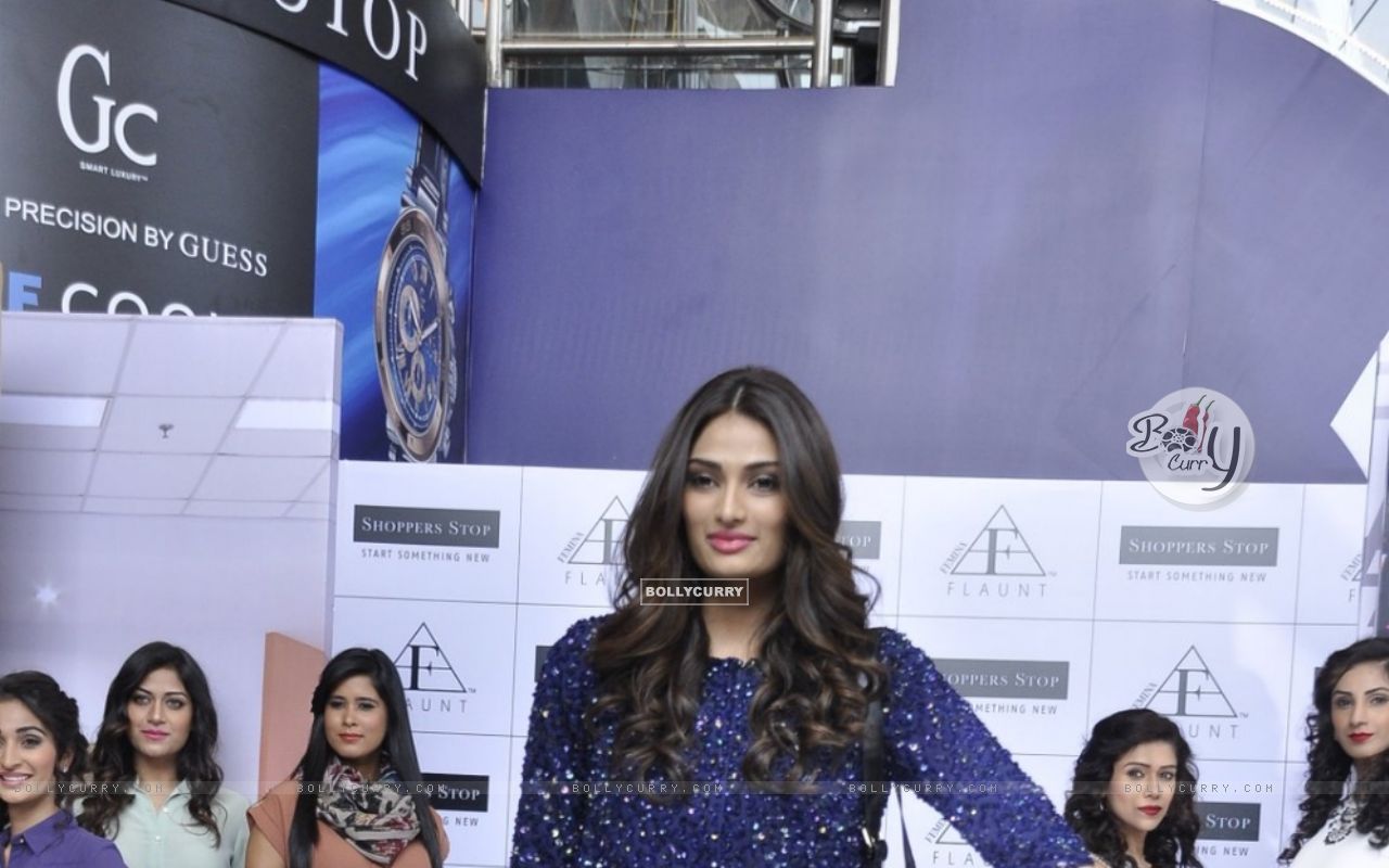 Athiya Shetty Wallpapers