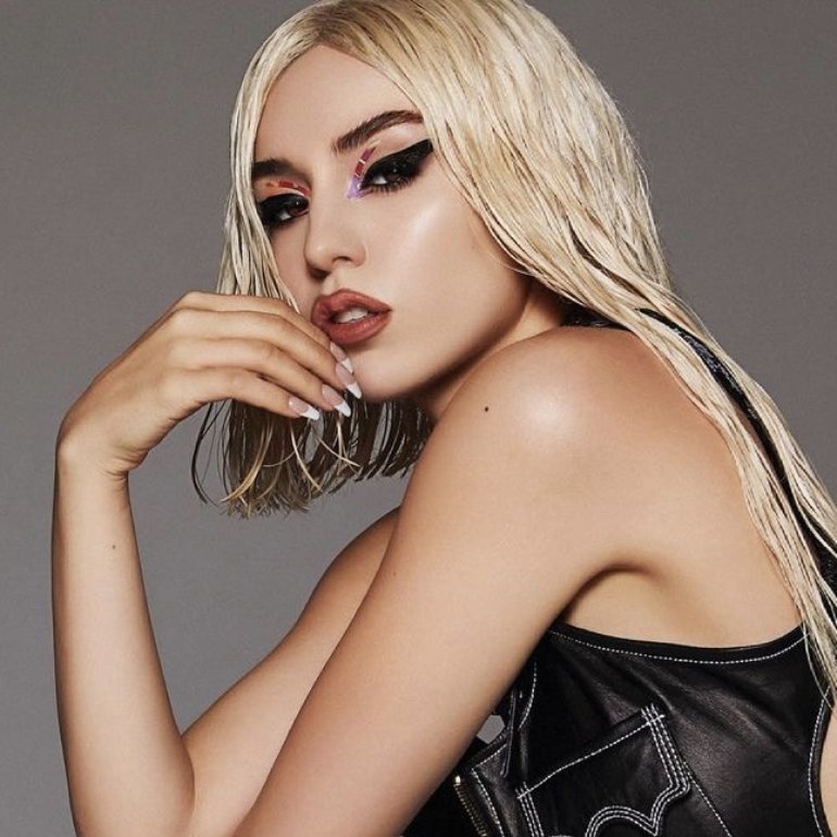 Ava Max Photoshoot Wallpapers