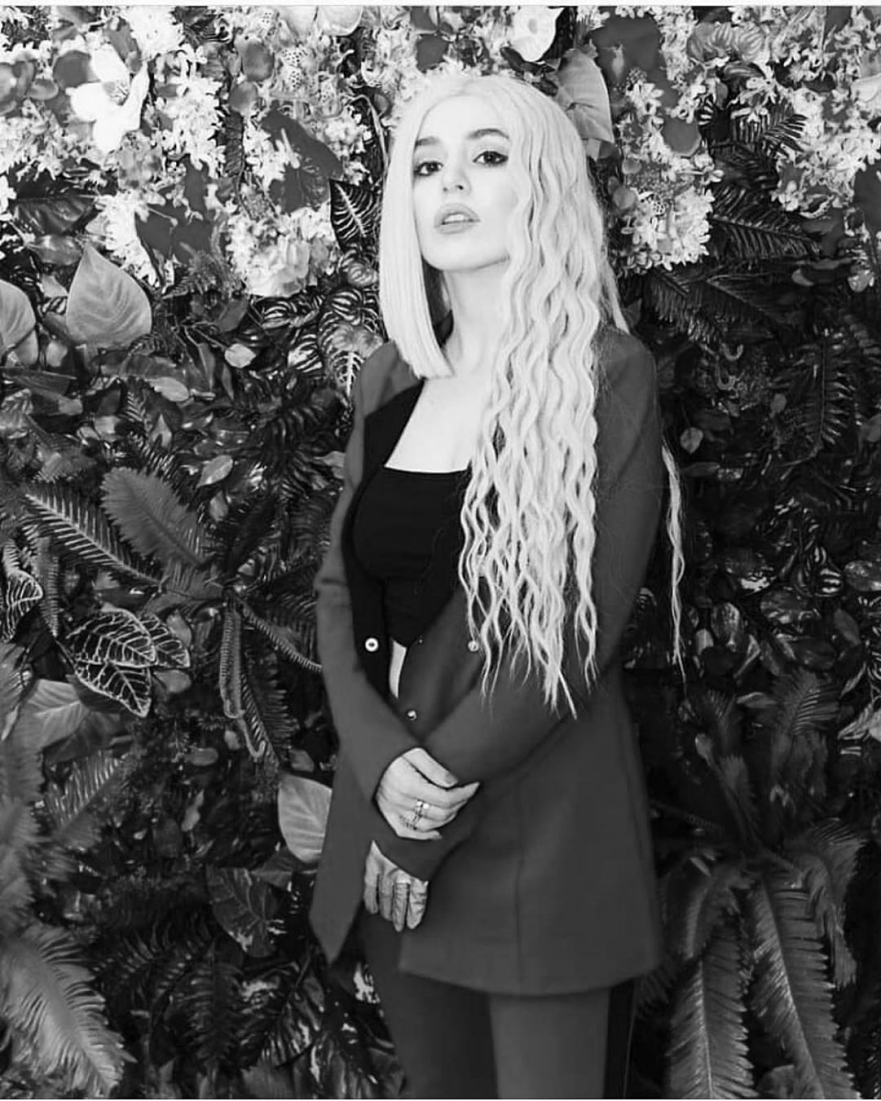 Ava Max Photoshoot Wallpapers