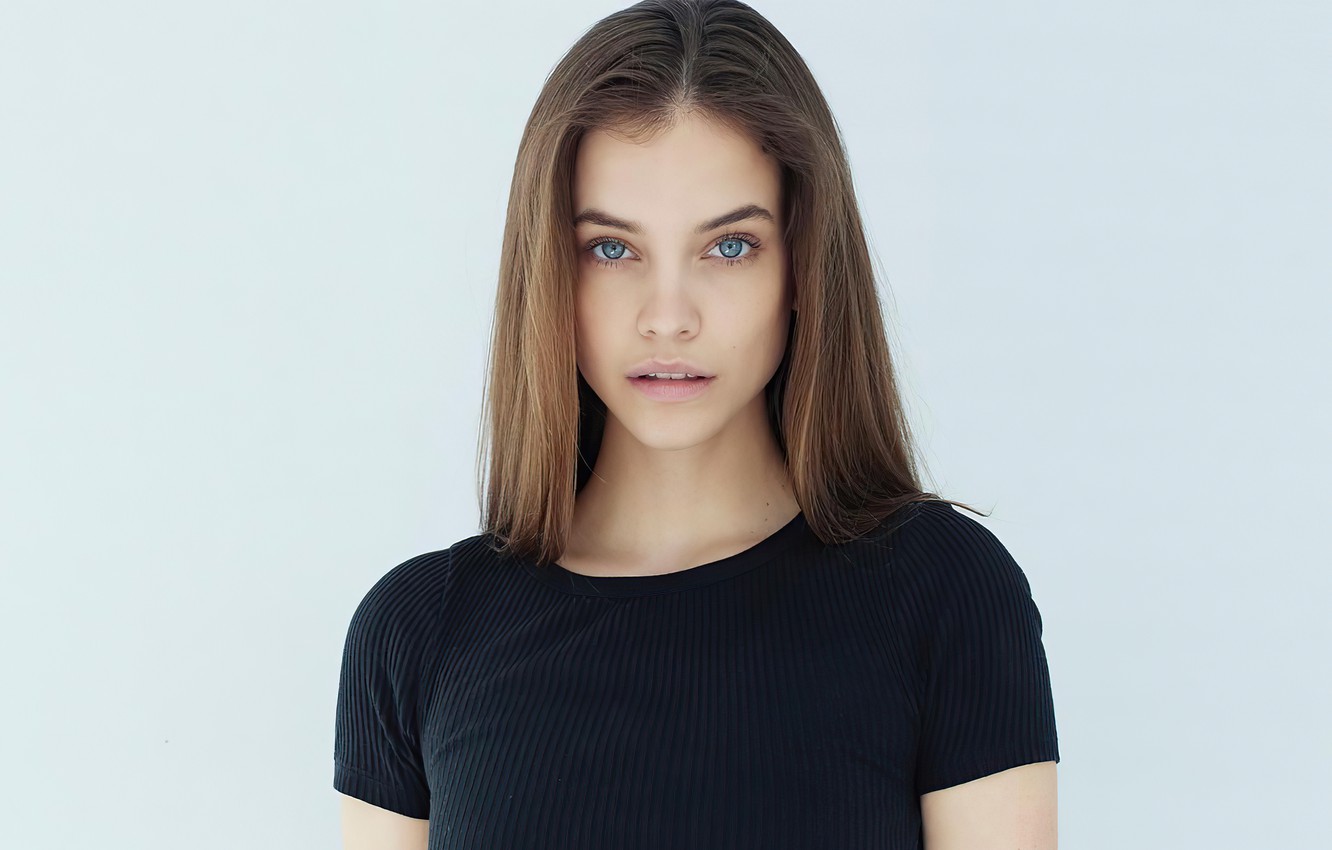 Barbara Palvin Model New Wallpapers