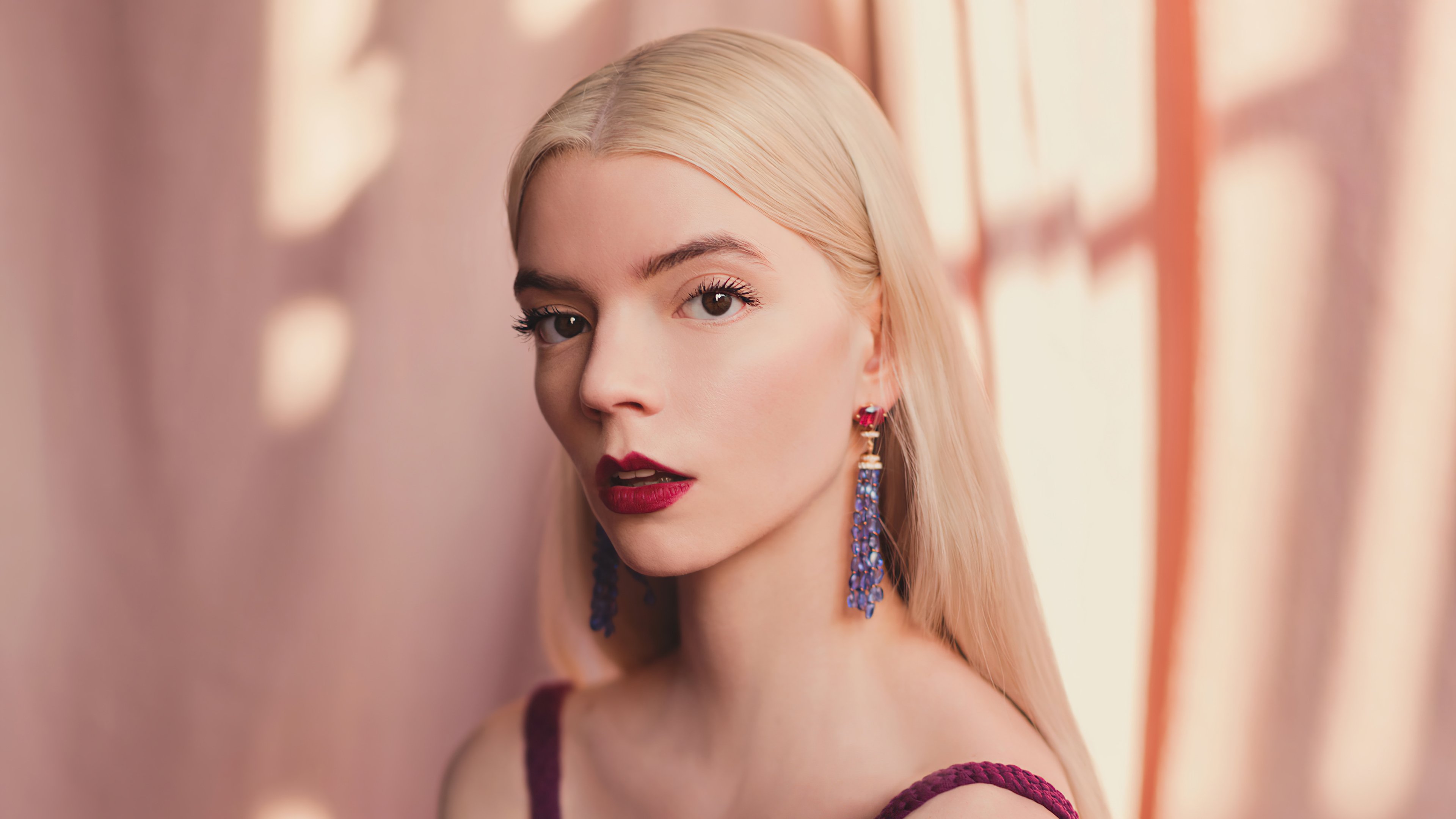 Beautiful Anya Taylor-Joy 2021 Wallpapers