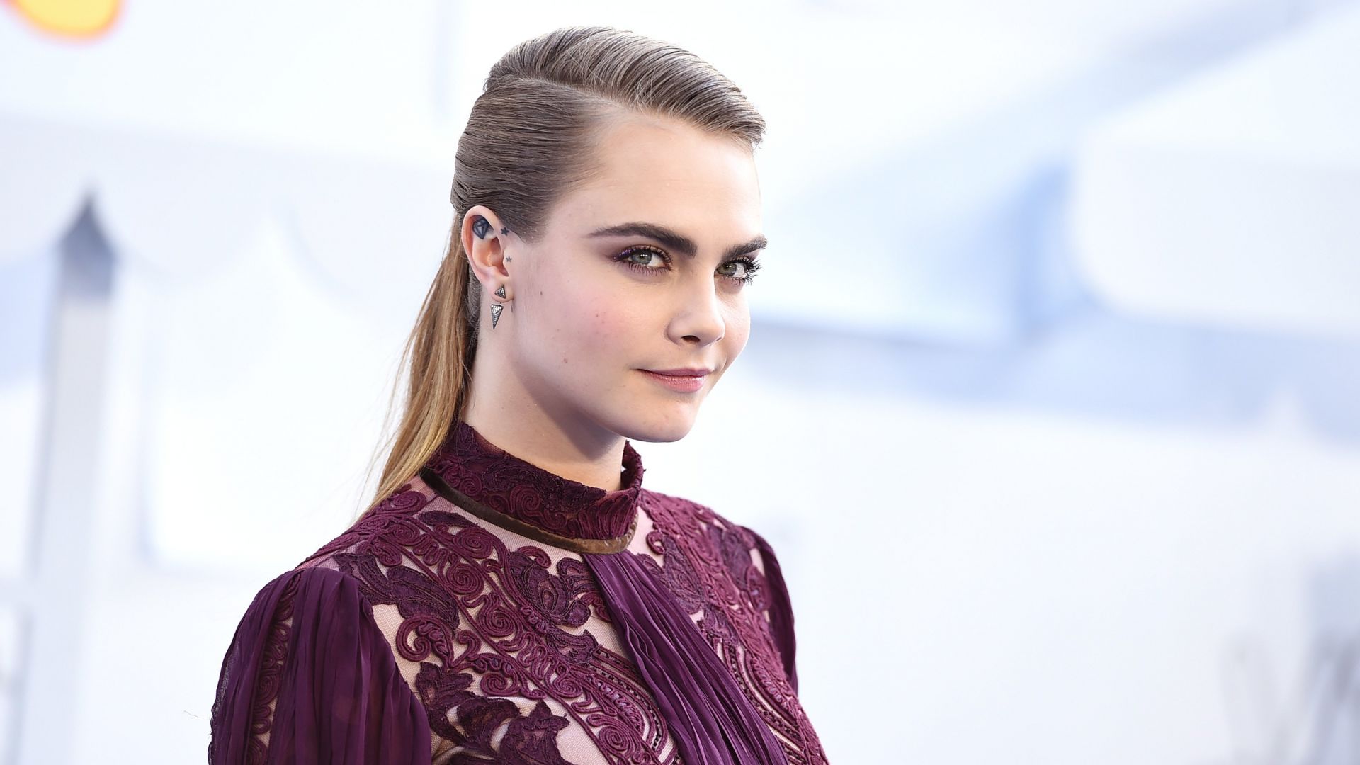 Beautiful Cara Delevingne 2017 Wallpapers