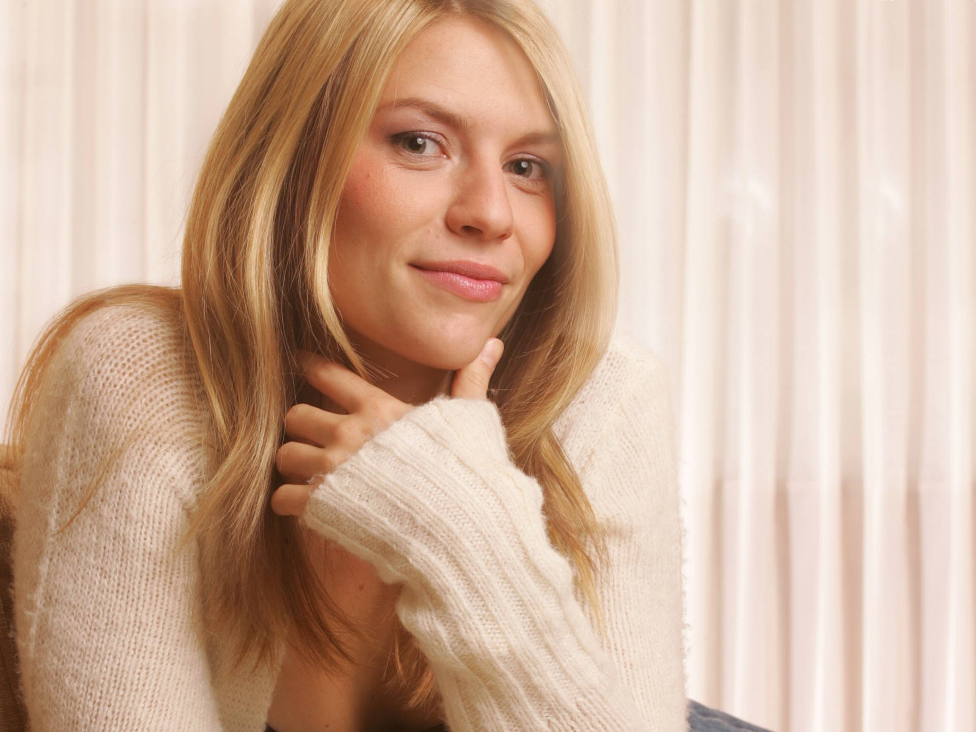 Beautiful Claire Danes Wallpapers