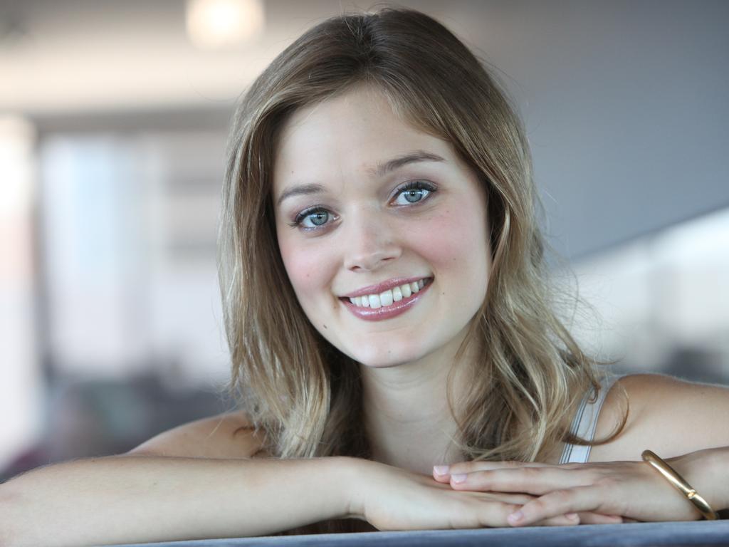 Bella Heathcote 2018 Wallpapers