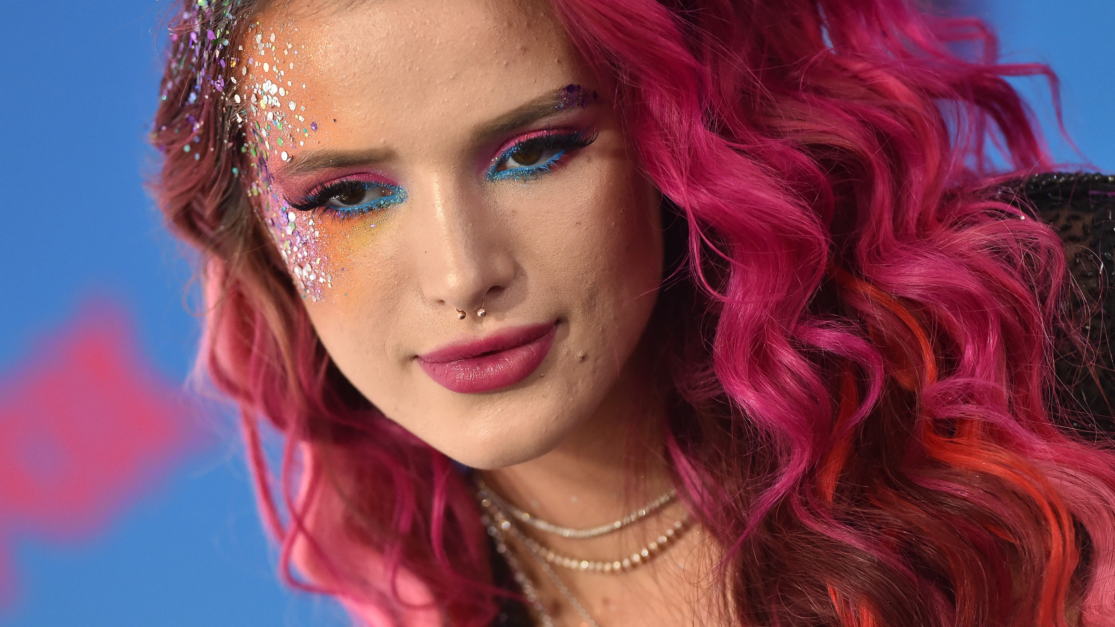 Bella Thorne Actress Wallpapers