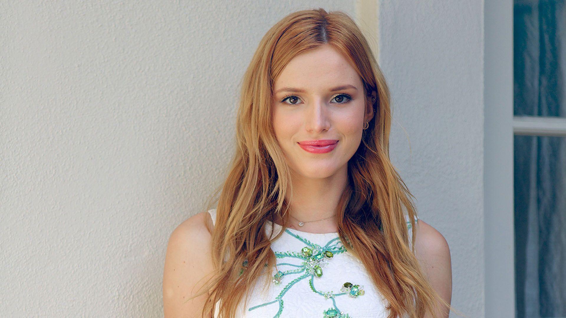 Bella Thorne American Wallpapers