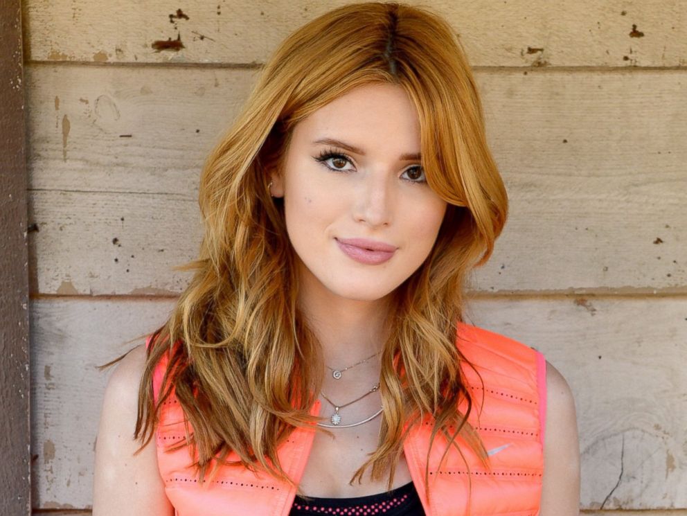 Bella Thorne cute Outfits Wallpapers