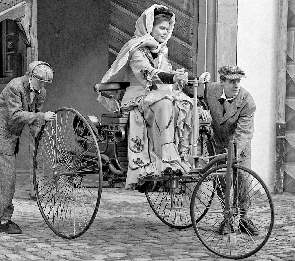 Bertha Benz Wallpapers