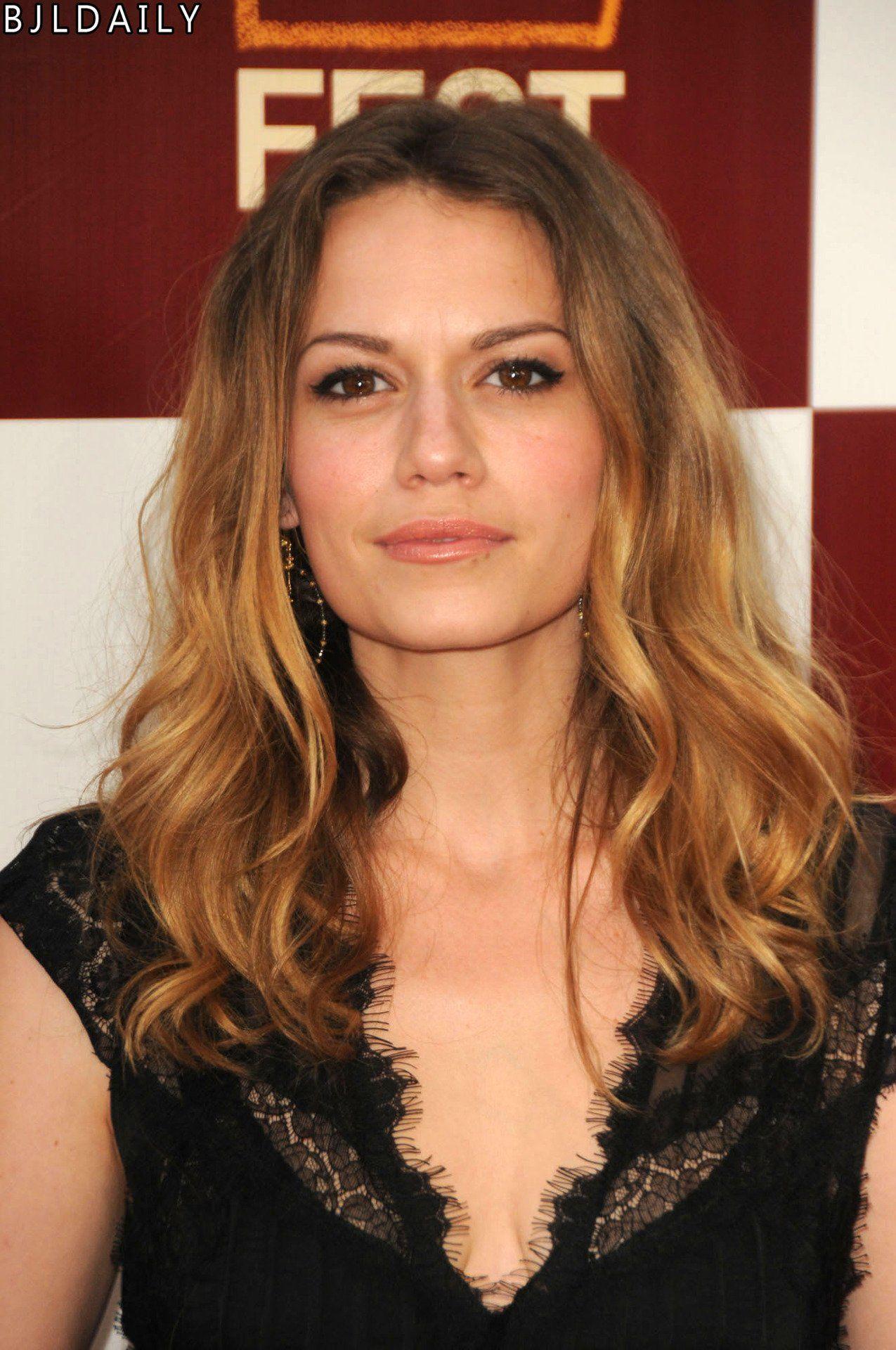 Bethany Joy Lenz Wallpapers