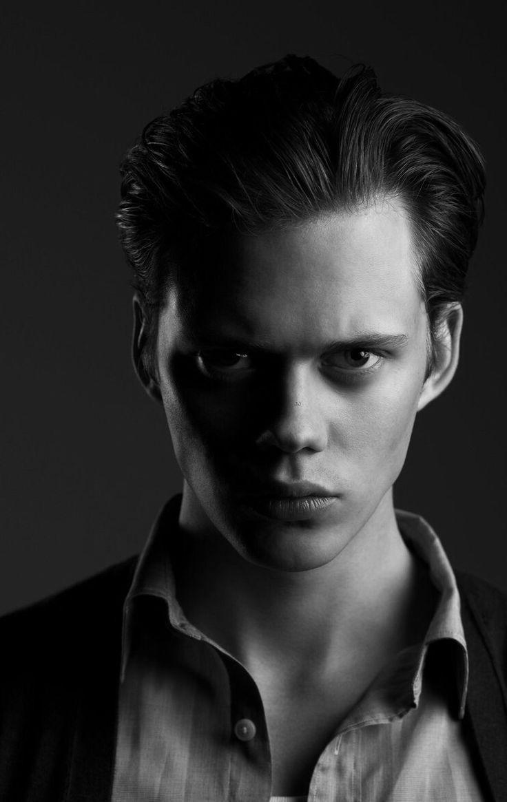 Bill SkarsgГҐrd Wallpapers