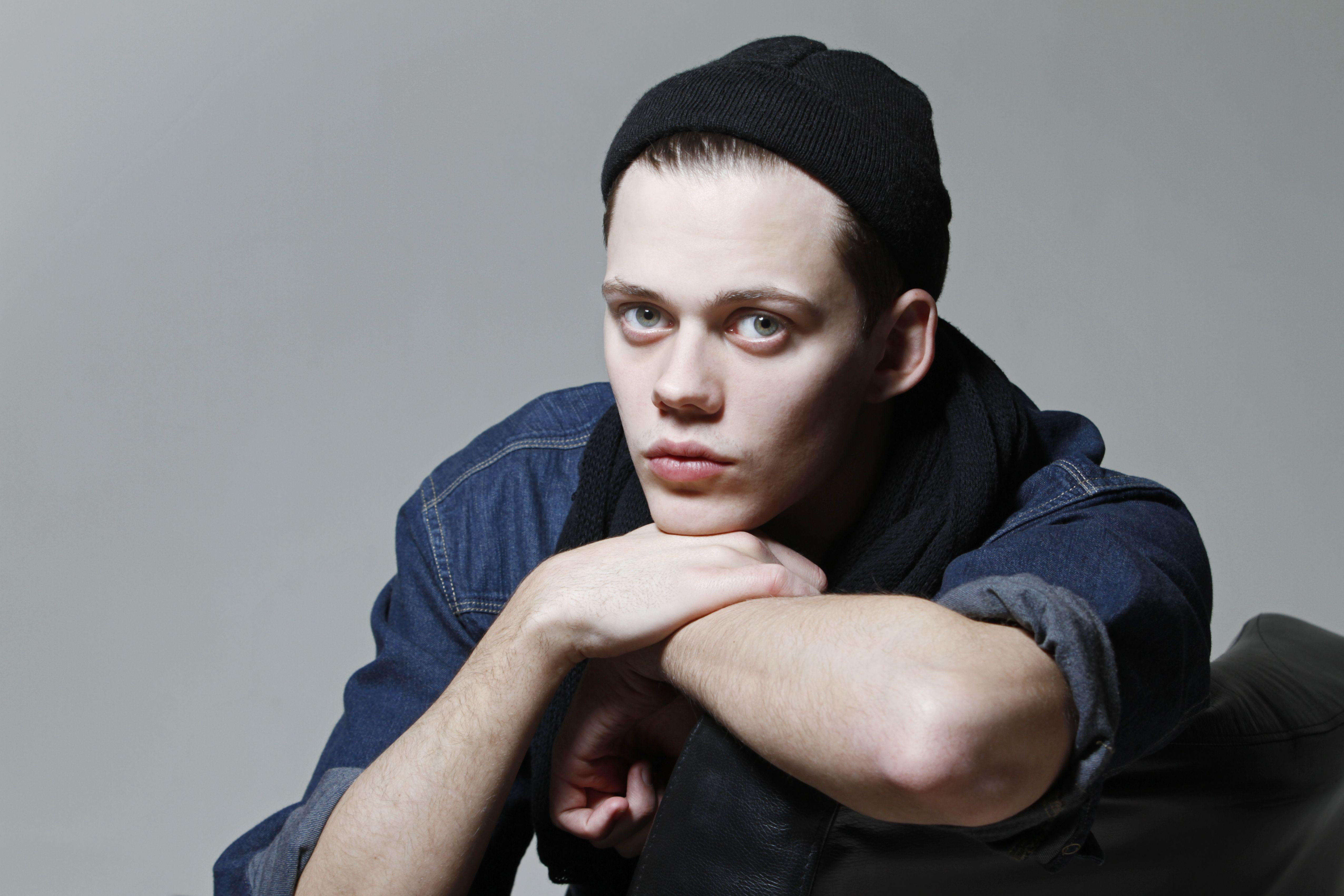 Bill SkarsgГҐrd Wallpapers