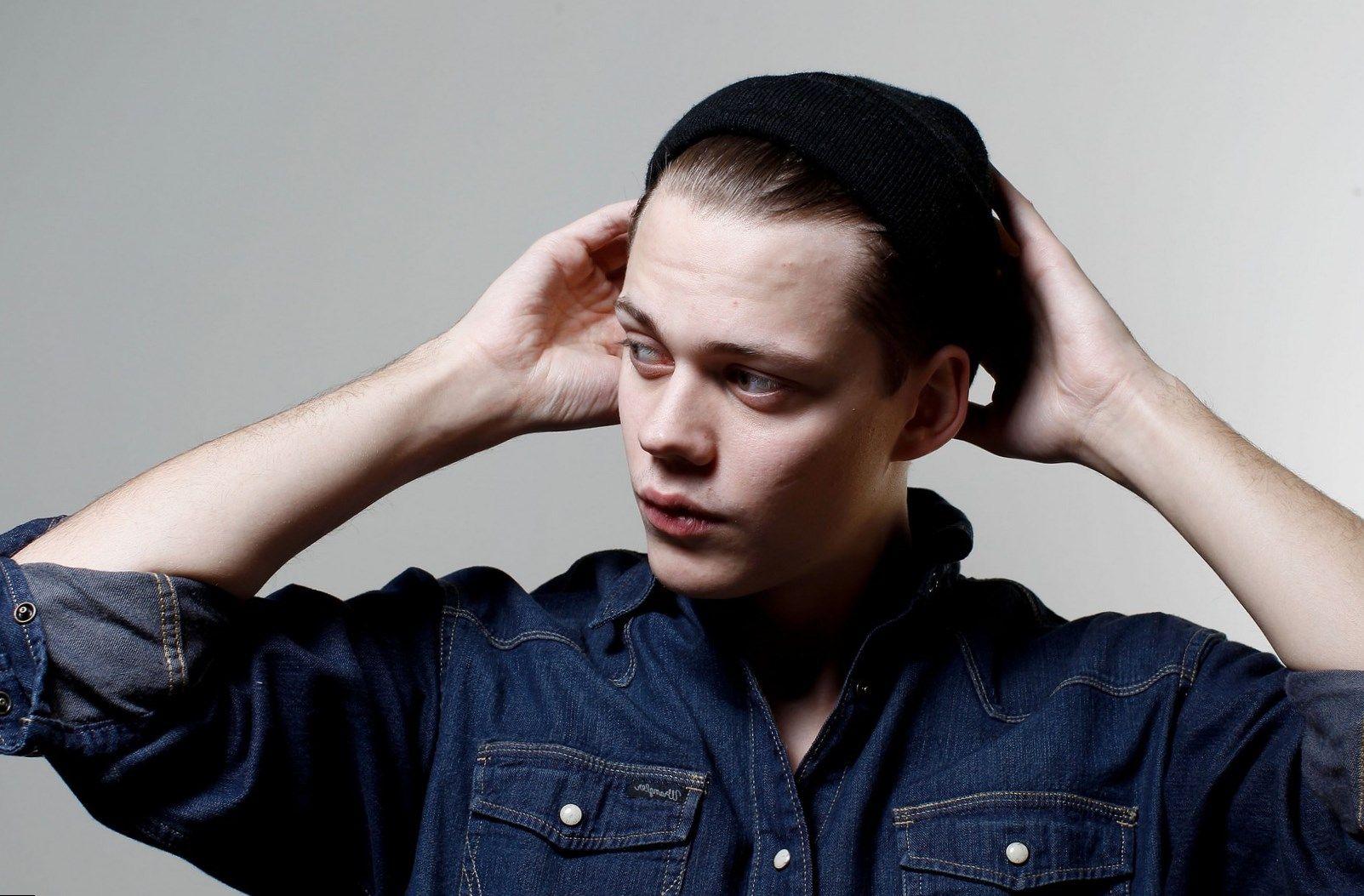 Bill SkarsgГҐrd Wallpapers