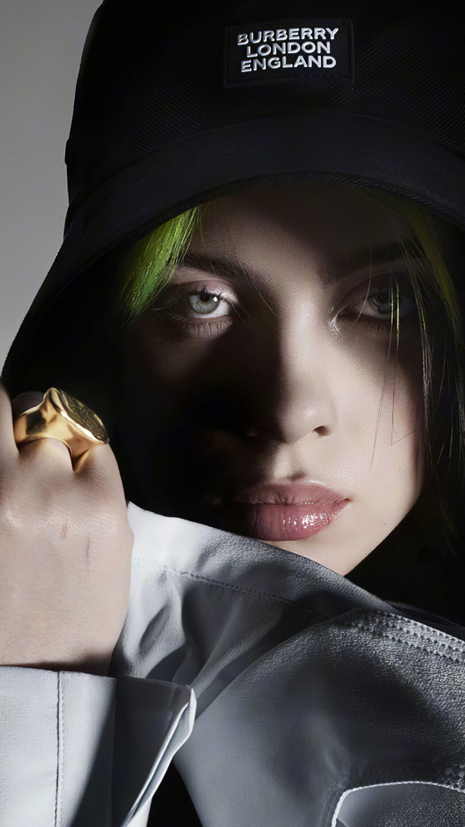 Billie Eilish Black and White 2020 Wallpapers