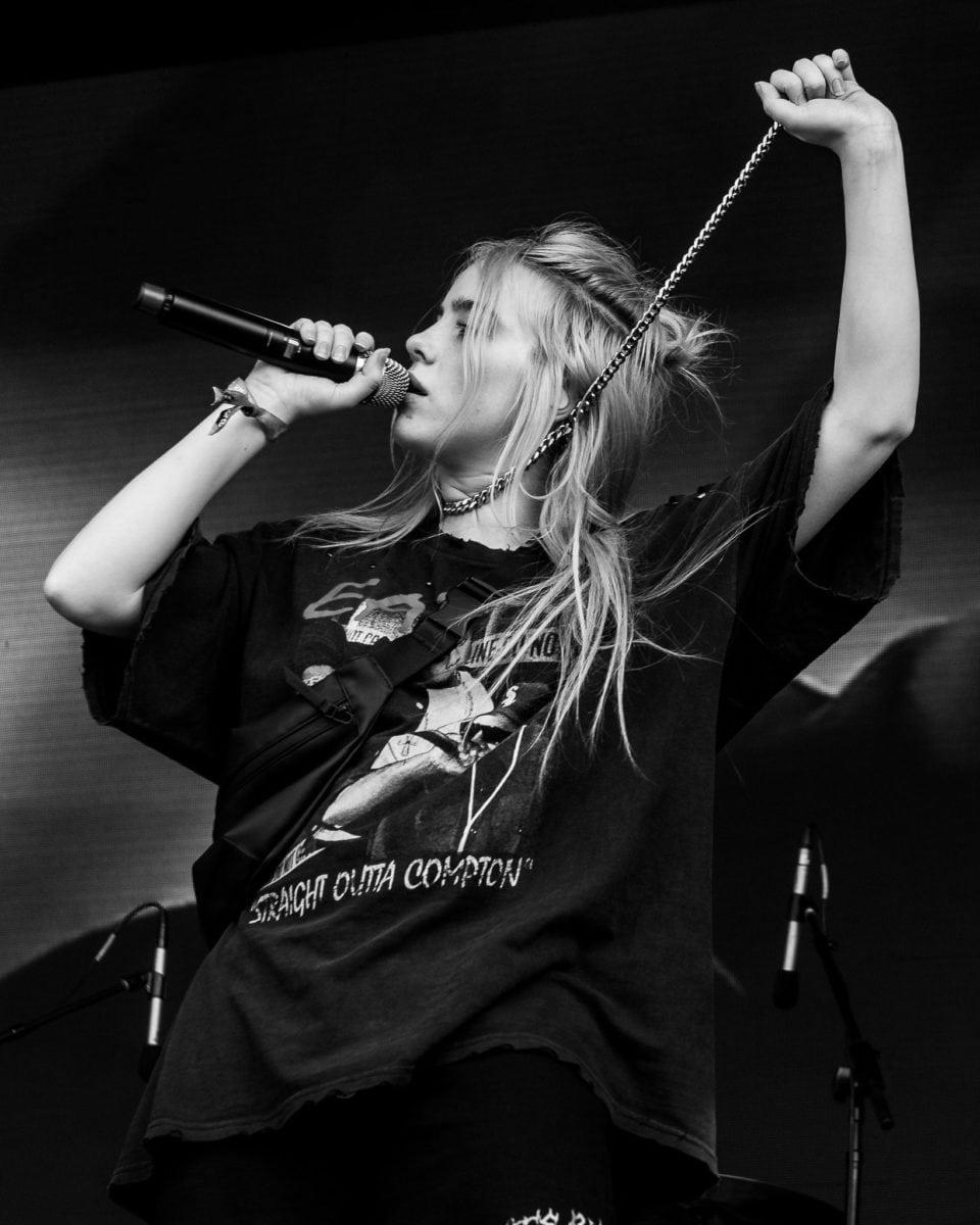 Billie Eilish Singer Wallpapers