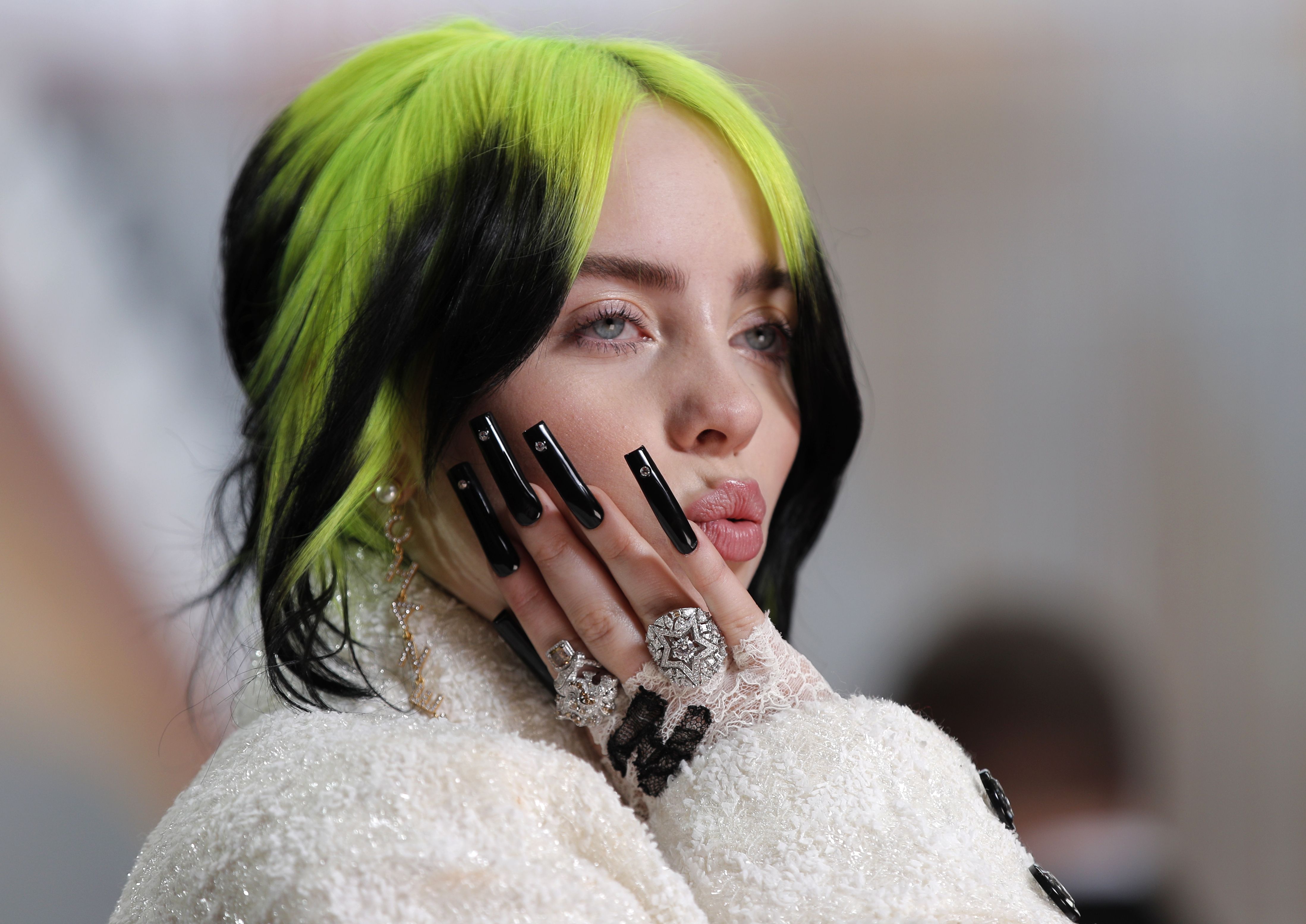 Billie Eilish Singer 2020 Wallpapers