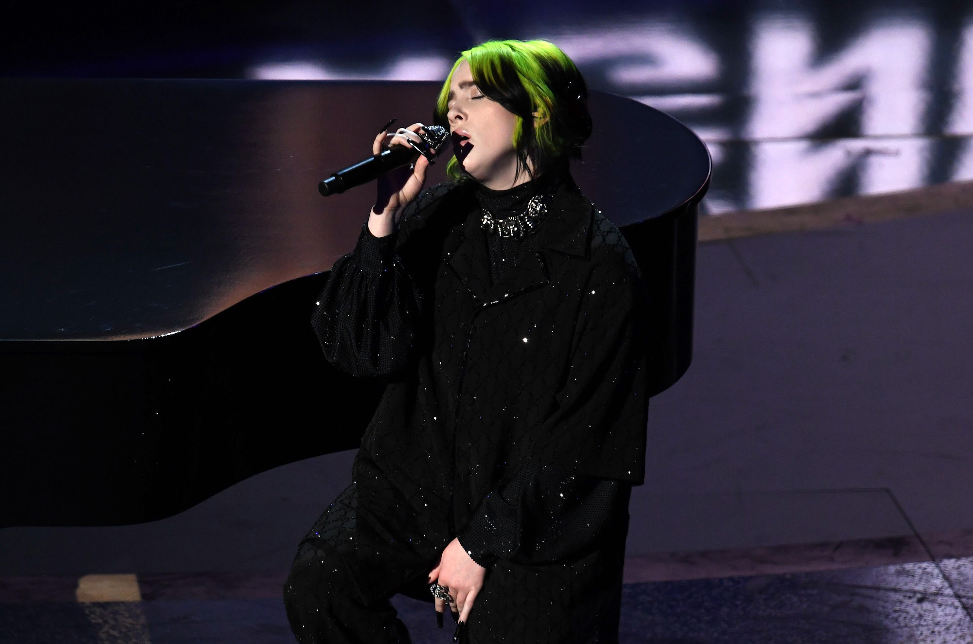 Billie Eilish Singer 2020 Wallpapers