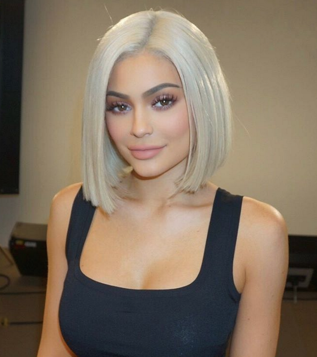 Blonde Kylie Jenner 2018 Wallpapers