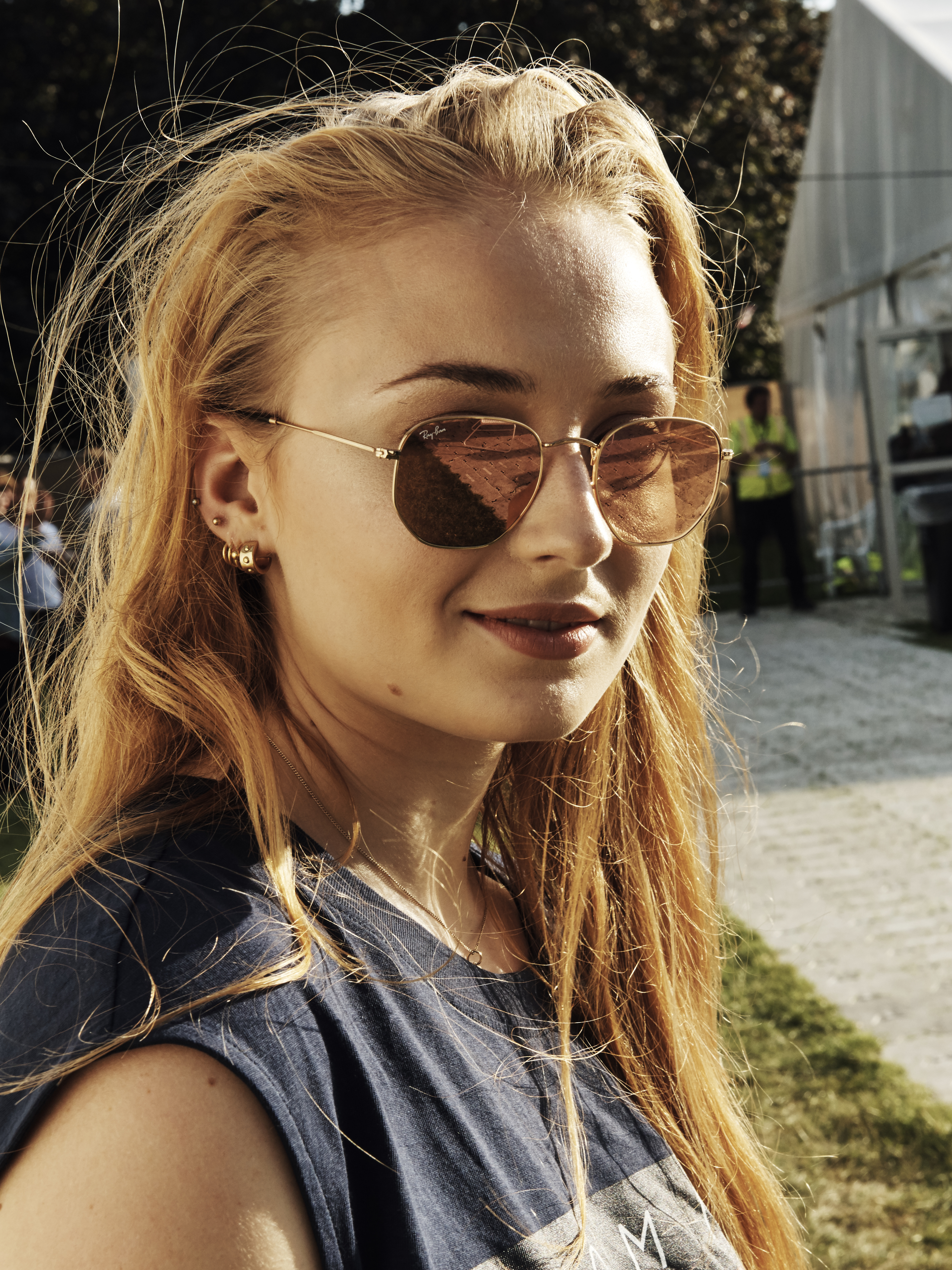 Blonde Sophie Turner Blue Eyes Wallpapers