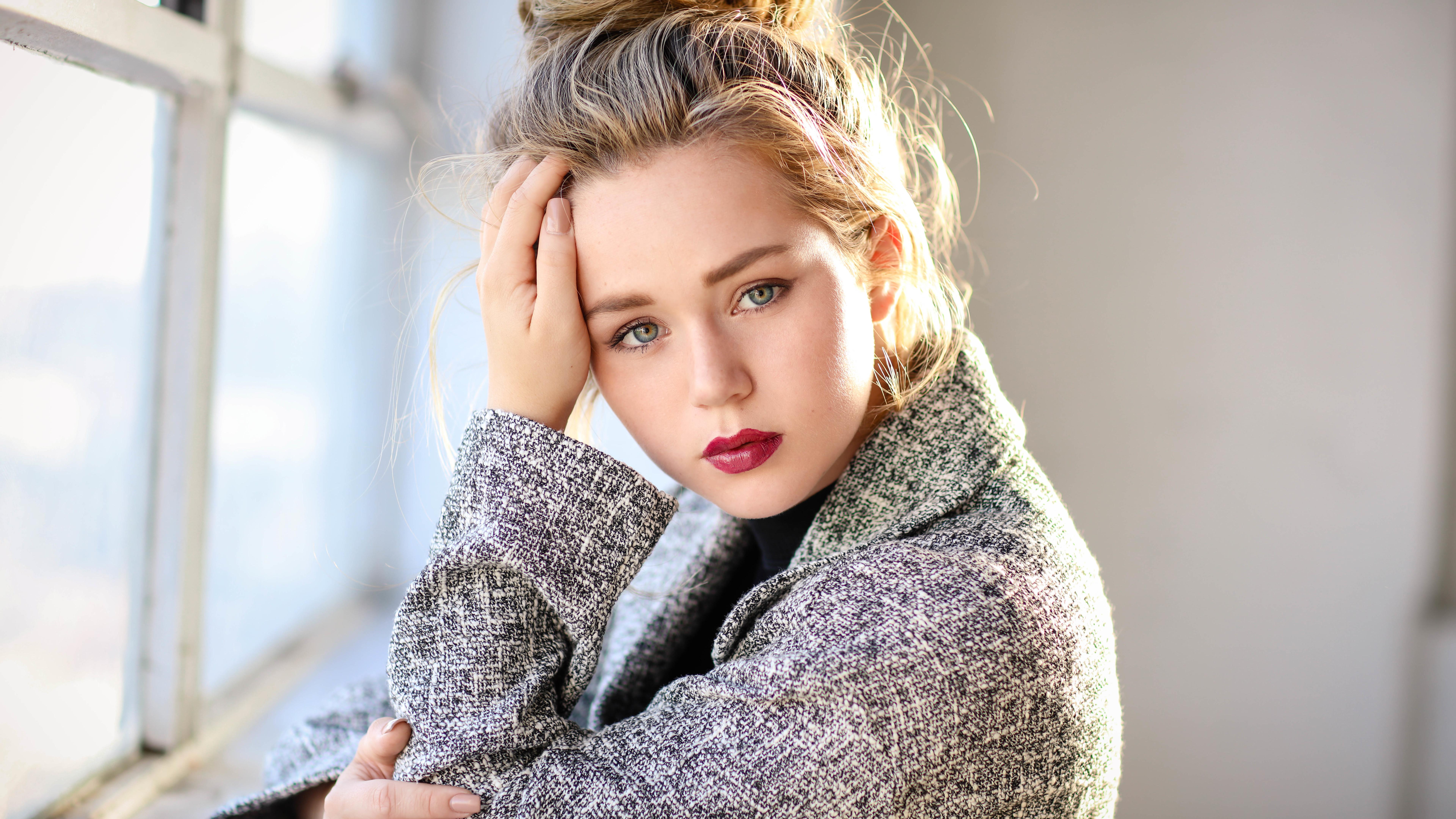 Brec Bassinger Actress Wallpapers