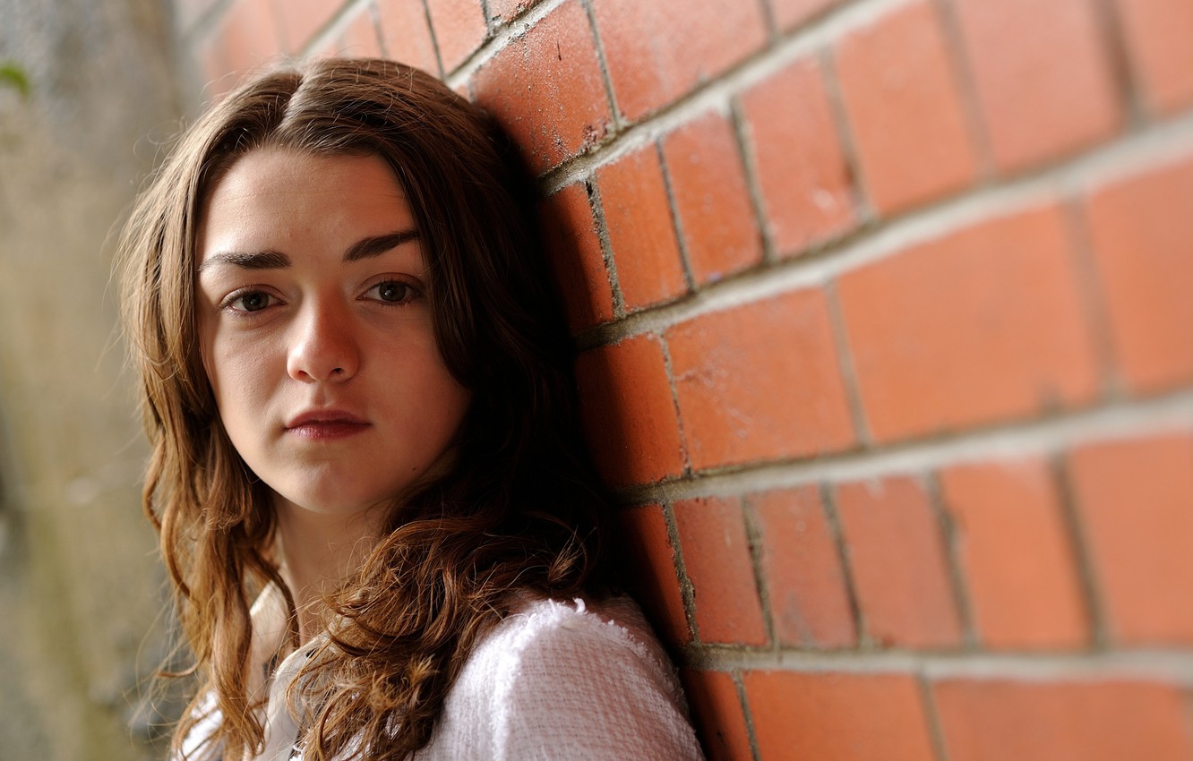 British Maisie Williams Wallpapers