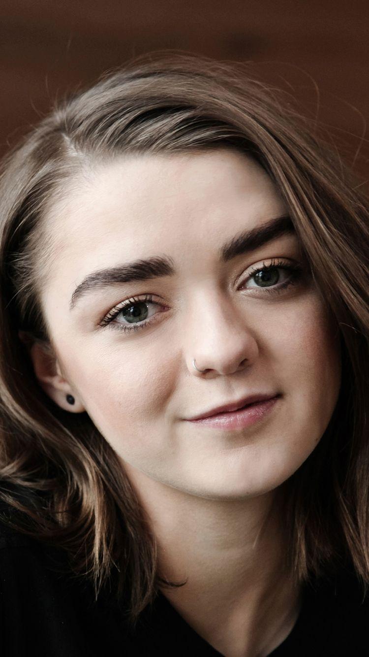 British Maisie Williams Wallpapers