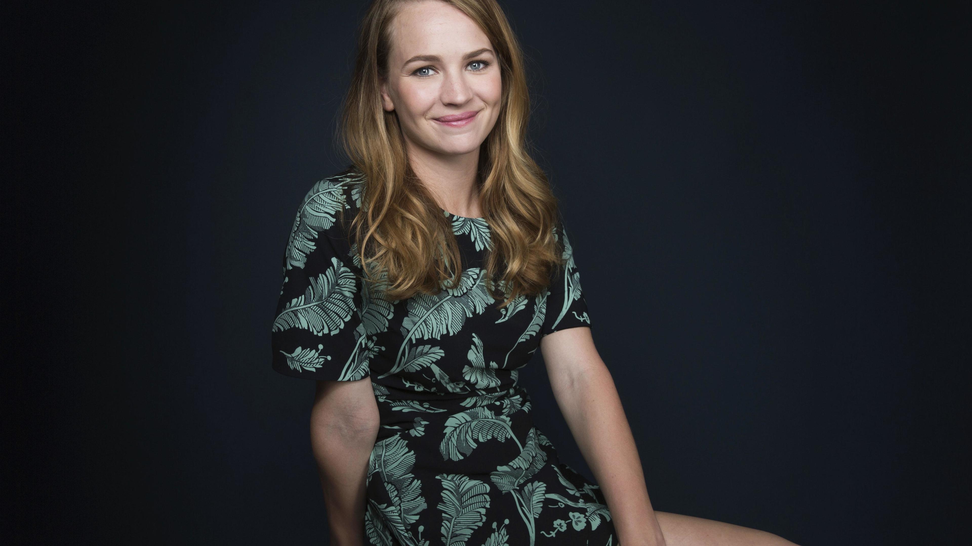 Britt Robertson Wallpapers