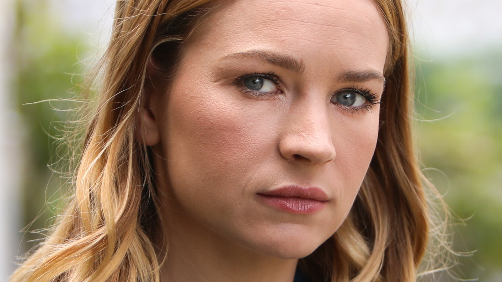 Britt Robertson Actress 2018 Wallpapers