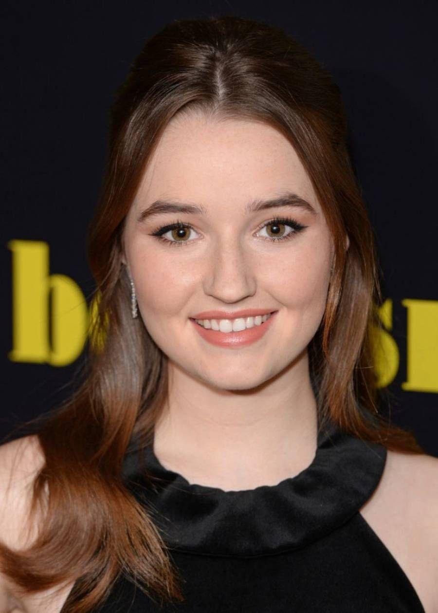 Brunette Kaitlyn Dever Wallpapers