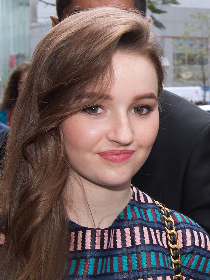 Brunette Kaitlyn Dever Photoshoot Wallpapers