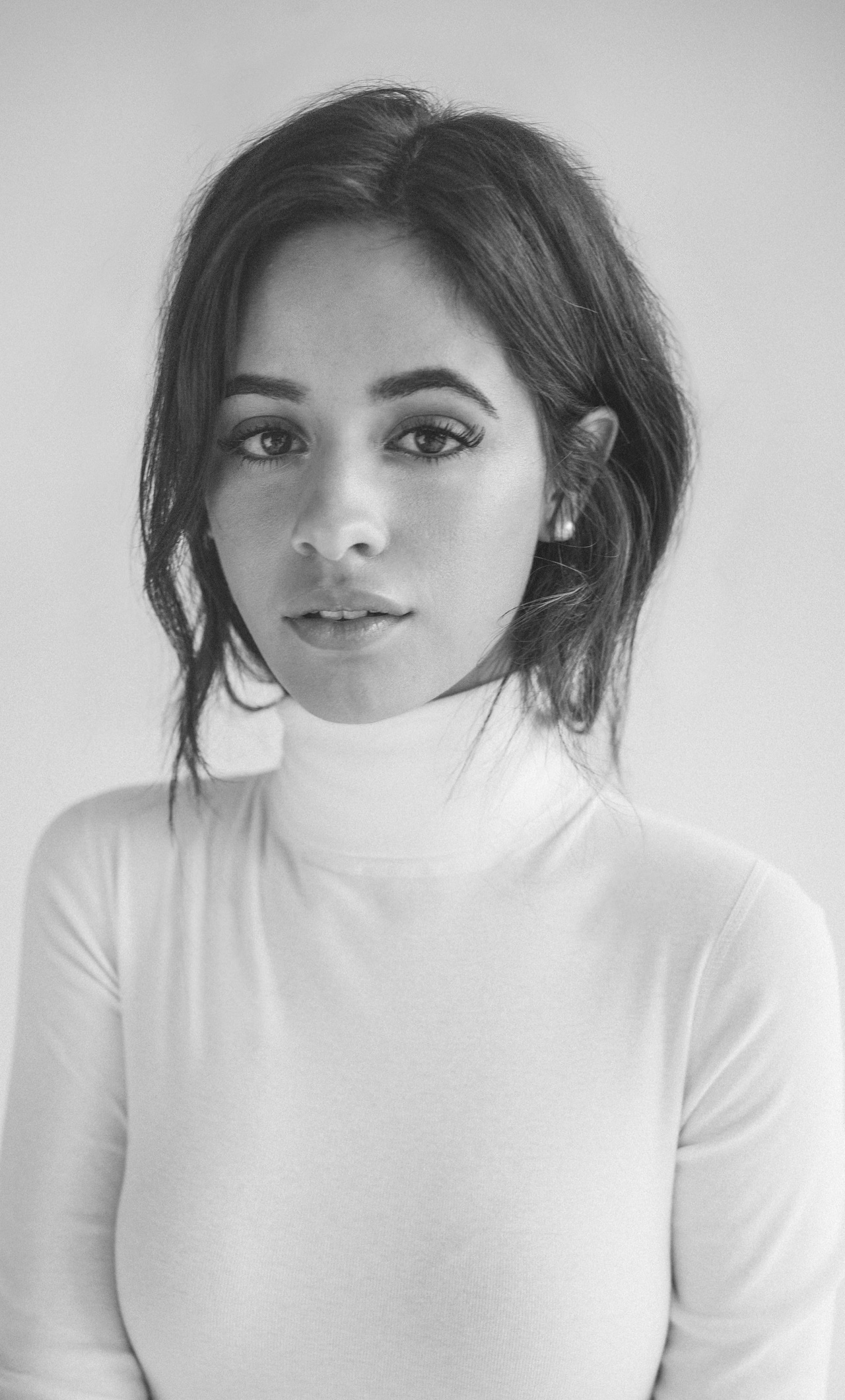 Camila Cabello Monochrome Wallpapers