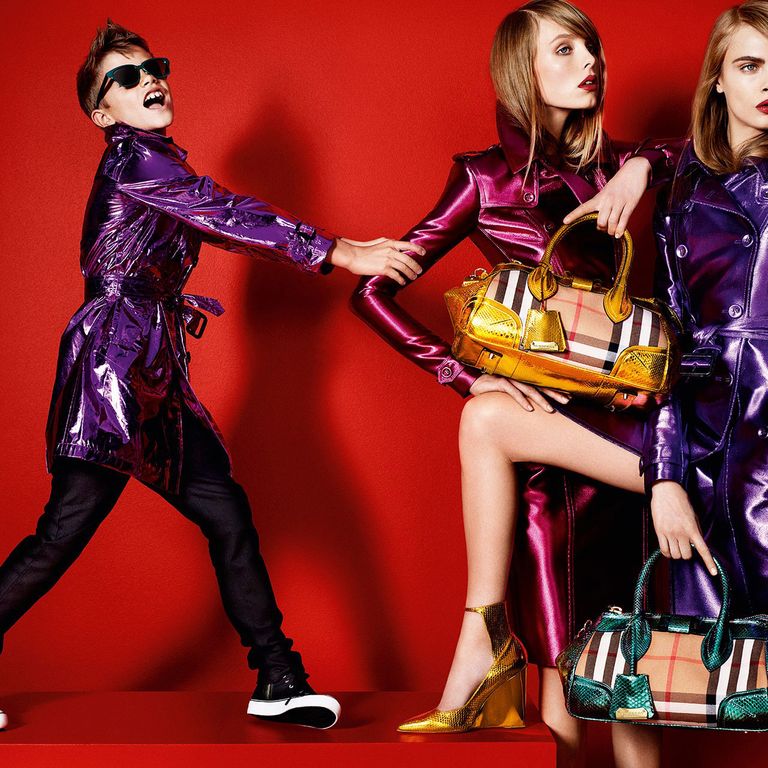 Cara Delevingne Funny Shoot For Burberry Holiday Wallpapers