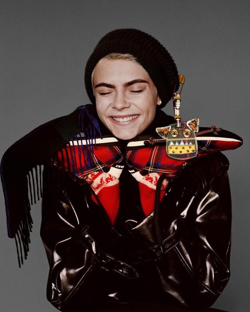 Cara Delevingne Funny Shoot For Burberry Holiday 2017 Wallpapers