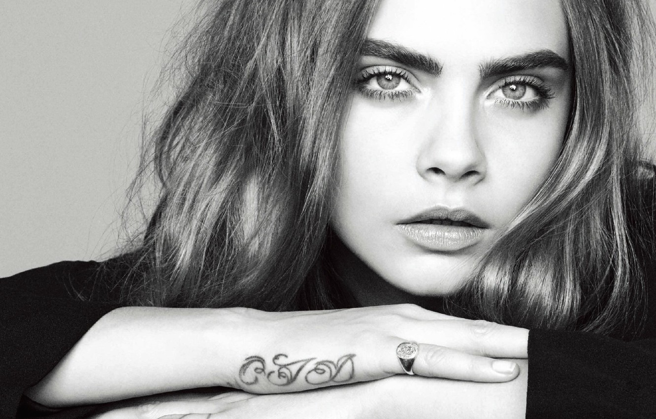 Cara Delevingne Portrait Wallpapers