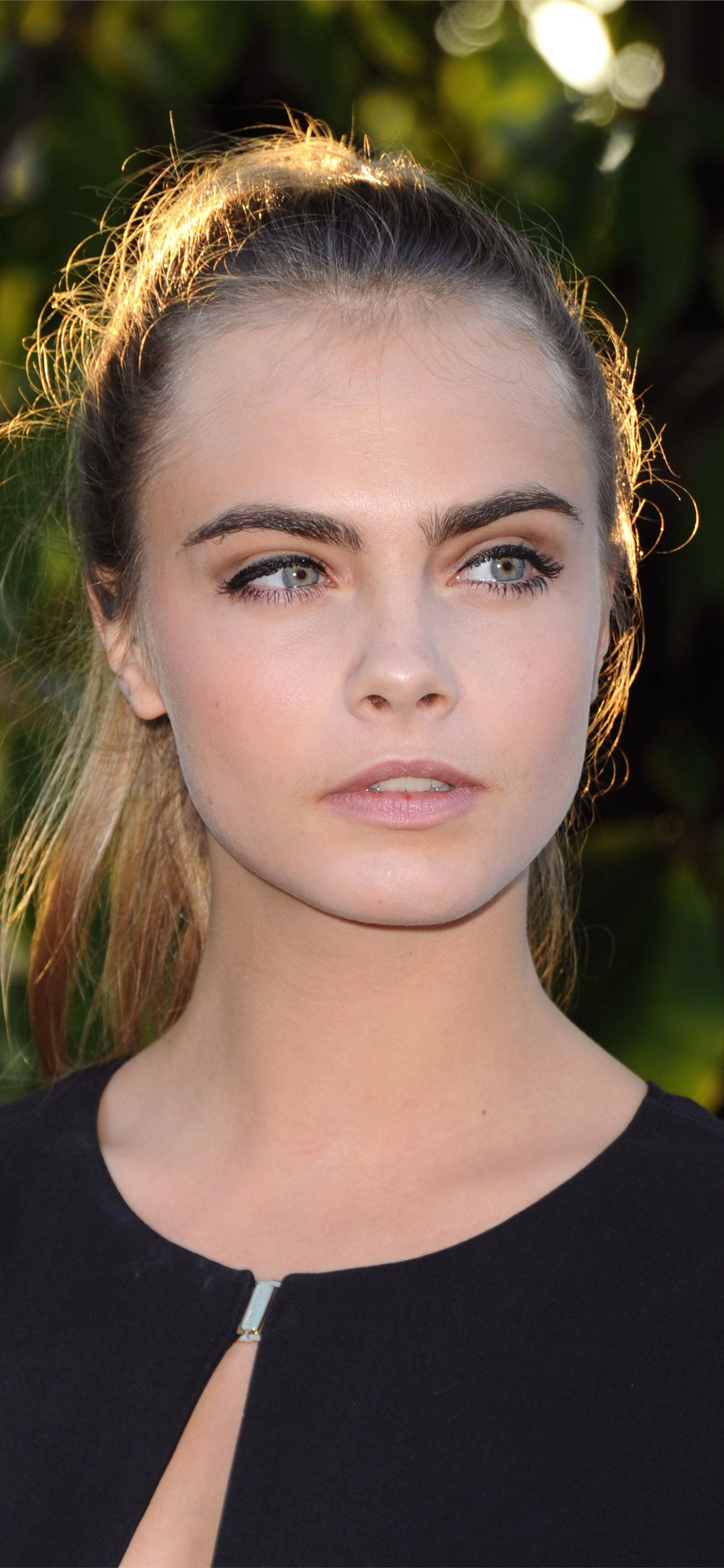 Cara Delevingne Portrait Wallpapers