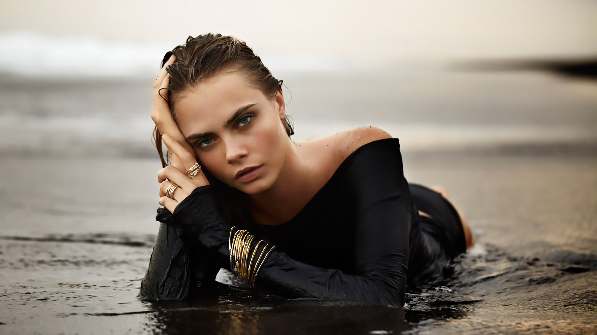 Cara Delevingne Portrait Wallpapers