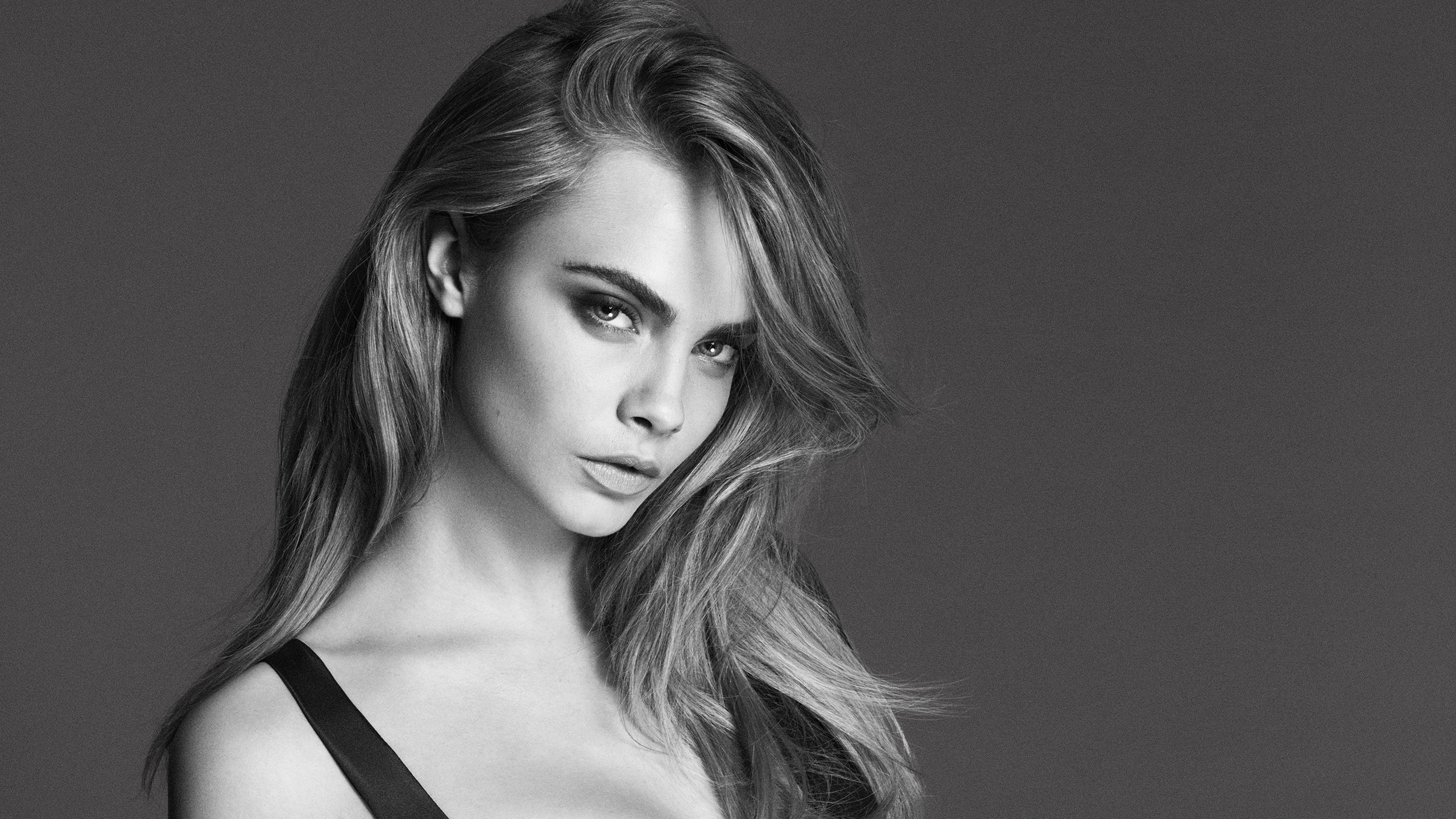 Cara Delevingne Portrait Wallpapers