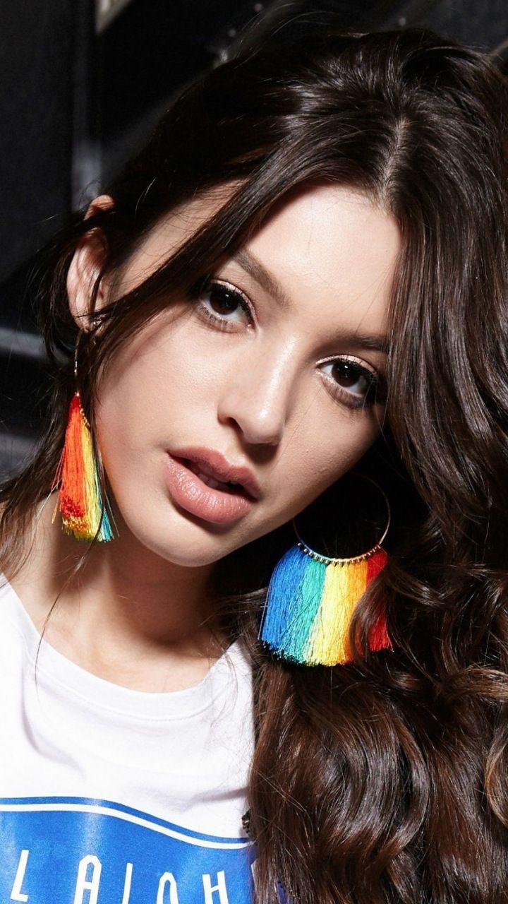 Celine Farach Cute Photoshoot Wallpapers