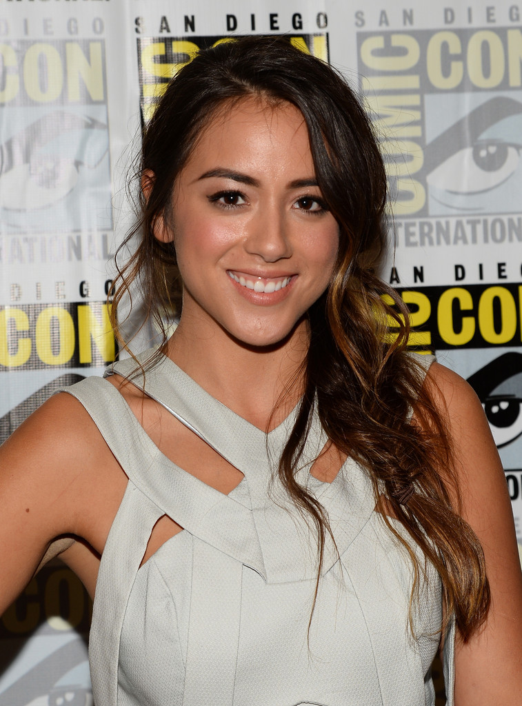 Chloe Bennet Comic Con 2018 Portrait Wallpapers