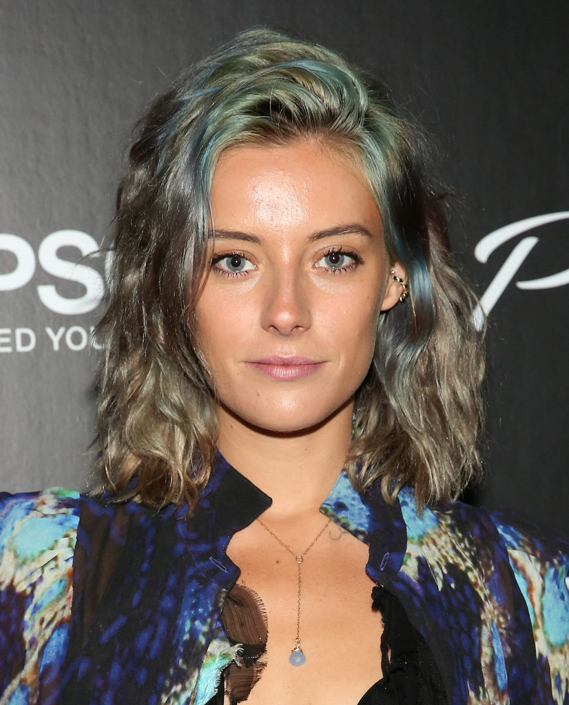 Chloe Norgaard Wallpapers