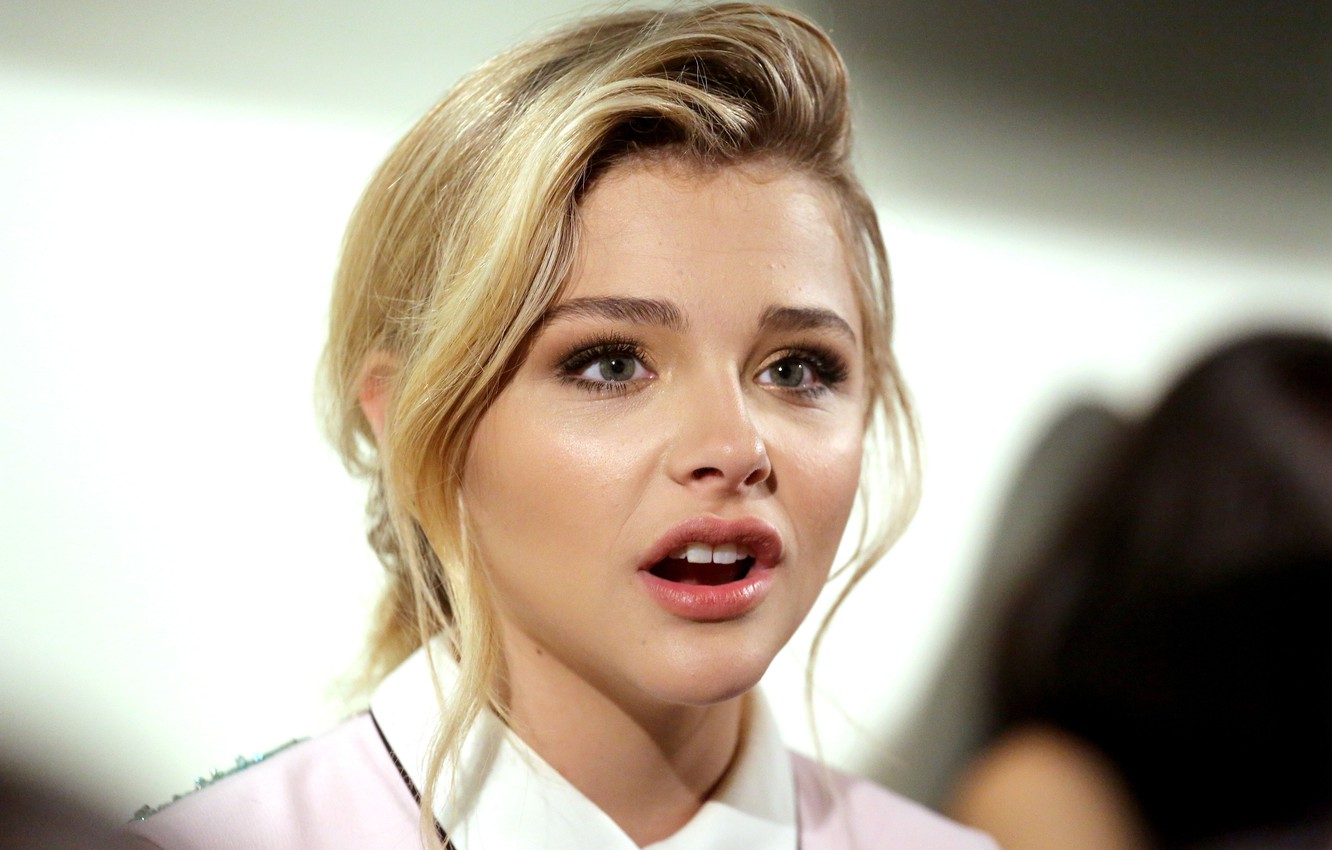 ChloГ« Grace Moretz Blonde Wallpapers